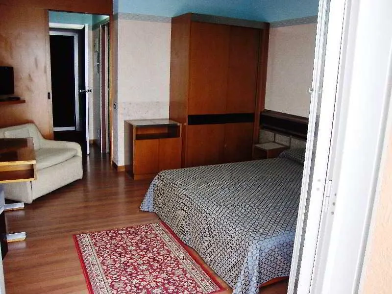 Park Hotel Rimini 4*,